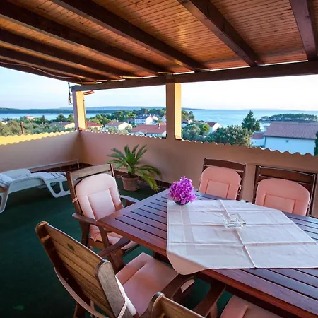 Mit Terrasse By Interhome Banjol