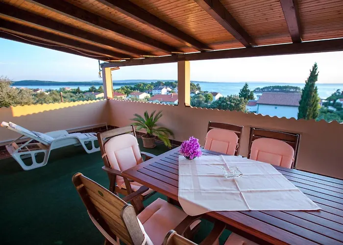 Mit Terrasse By Interhome Banjol